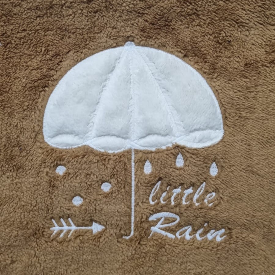 Atölye üretim alanında operatör kontrolü